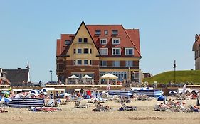 Beach Hotel